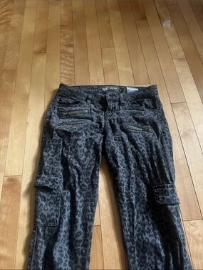 Guess leopard print low rise skinny jeans